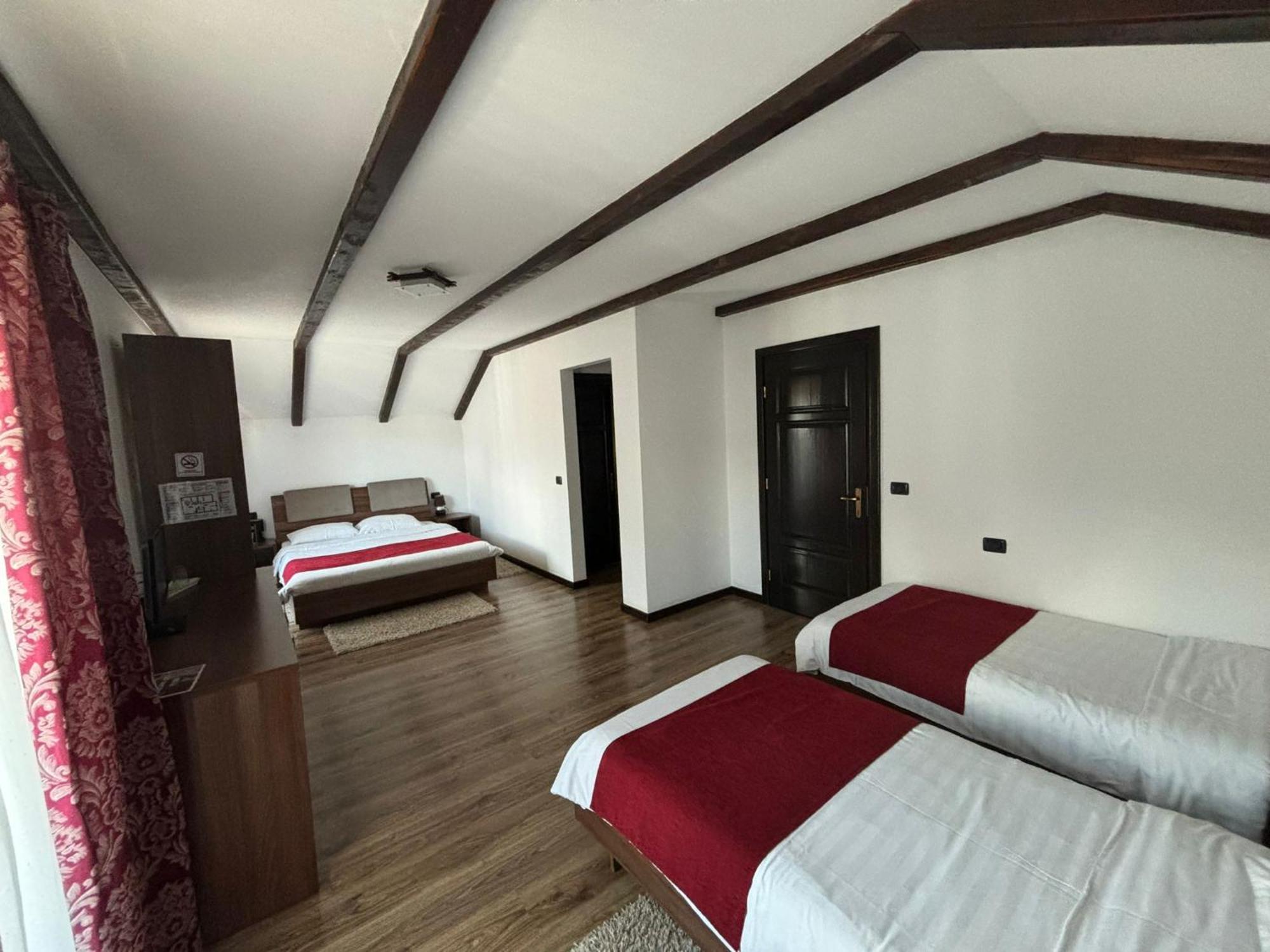 Pensiunea Rustic Borşa Oda fotoğraf